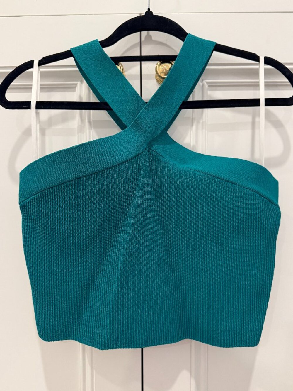 Babaton/ Aritizia - Sculpt Knit Criss Cross Cropped Tank